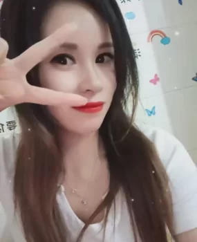 小榄白虎妹子