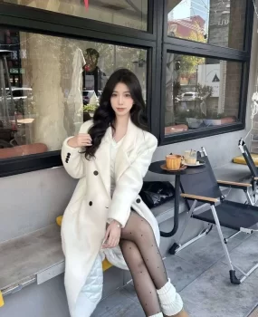 精致学生妹全身粉嫩